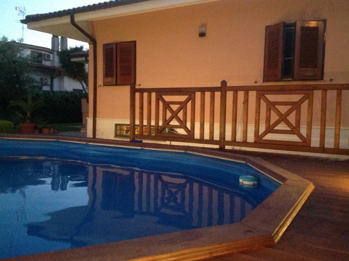 Villa Nevada -20 Min Da Roma Ladispoli Exterior foto