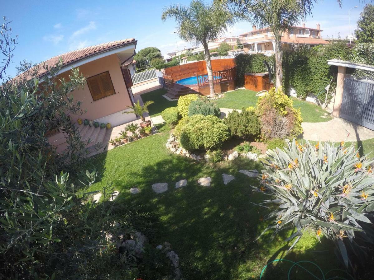 Villa Nevada -20 Min Da Roma Ladispoli Exterior foto